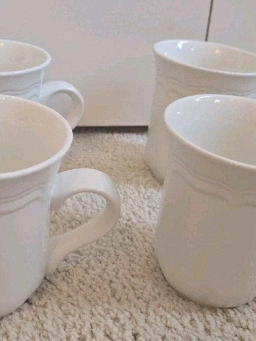 4 VTG Mikasa French Countryside F9000 Four Coffee Mugs White Scalloped Edge